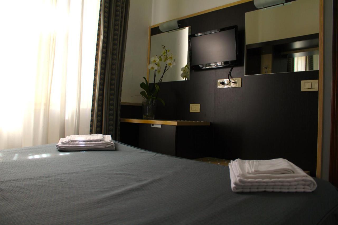 Hotel Il Castello Assisi Luaran gambar